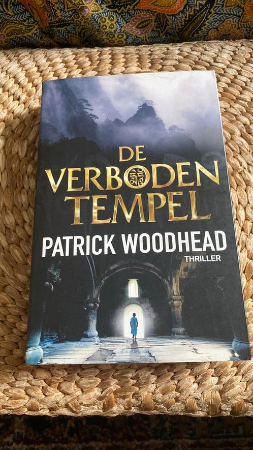 Patrick Woodhead - De verboden tempel, Boeken, Thrillers, Zo goed als nieuw, Nederland, Ophalen of Verzenden
