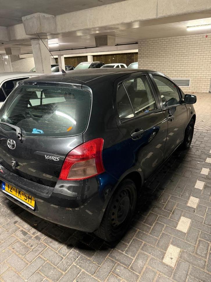 Toyota Yaris 1.0 12V Vvt-i 5DR Terra 2006 Zwart, Auto's, Toyota, Particulier, Yaris, Benzine, B, Hatchback, Handgeschakeld, Origineel Nederlands