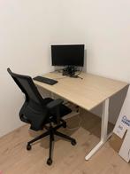 Arend bureau en bureaustoel, Ophalen, In hoogte verstelbaar, Zo goed als nieuw