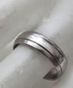 Brede vintage zilveren ring met 2 gleuven.  (7199-1), Ophalen, 18 tot 19, Zo goed als nieuw, Dame of Heer