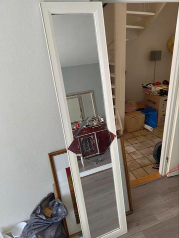 Handgemaakte spiegel beschikbaar voor biedingen