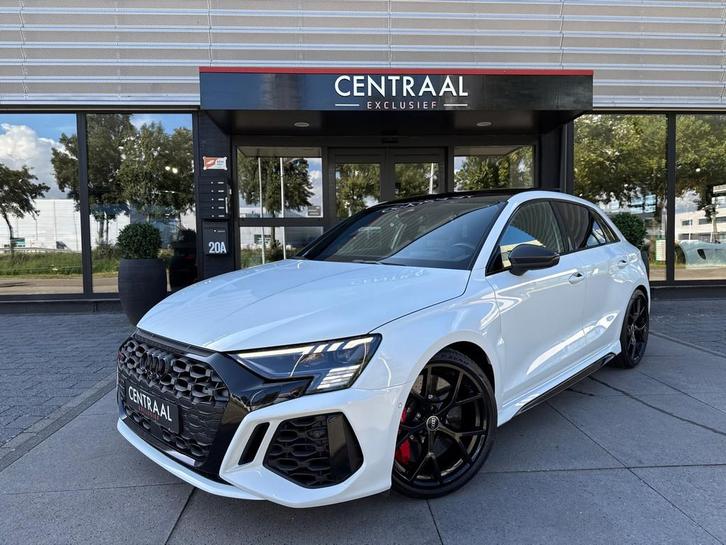 Audi RS3 Sportback 2.5 TFSI Quattro|Keramisch|Pano|B&O|Head-, Auto's, Audi, Bedrijf, Te koop, RS3, 4x4, ABS, Achteruitrijcamera