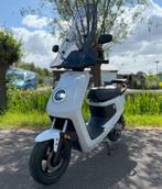 Niu MQI+ Plus Sport 25km/u Wit 2024, Elektrisch, Zo goed als nieuw, Ophalen, Overige merken