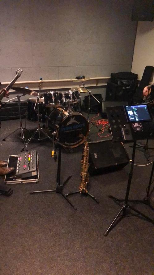 Leuke hobby band zoekt toetsenist, Contacten en Berichten, Muziek maken en Bandleden