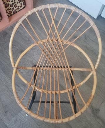 Rotan stoel  beschikbaar voor biedingen