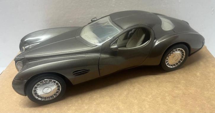 1:25 Plastic Model Chrysler Atlantic Concept  Car 1995, Hobby en Vrije tijd, Modelauto's | 1:24, Gebruikt, Auto, Overige merken