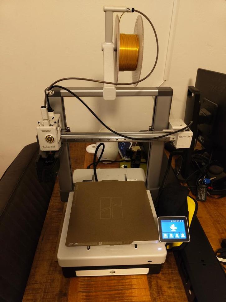 Bambulab A1 3D Printer + 10 Rollen filament + SUNLU Dryer S4, Computers en Software, 3D Printers, Zo goed als nieuw, Ingebouwde Wi-Fi