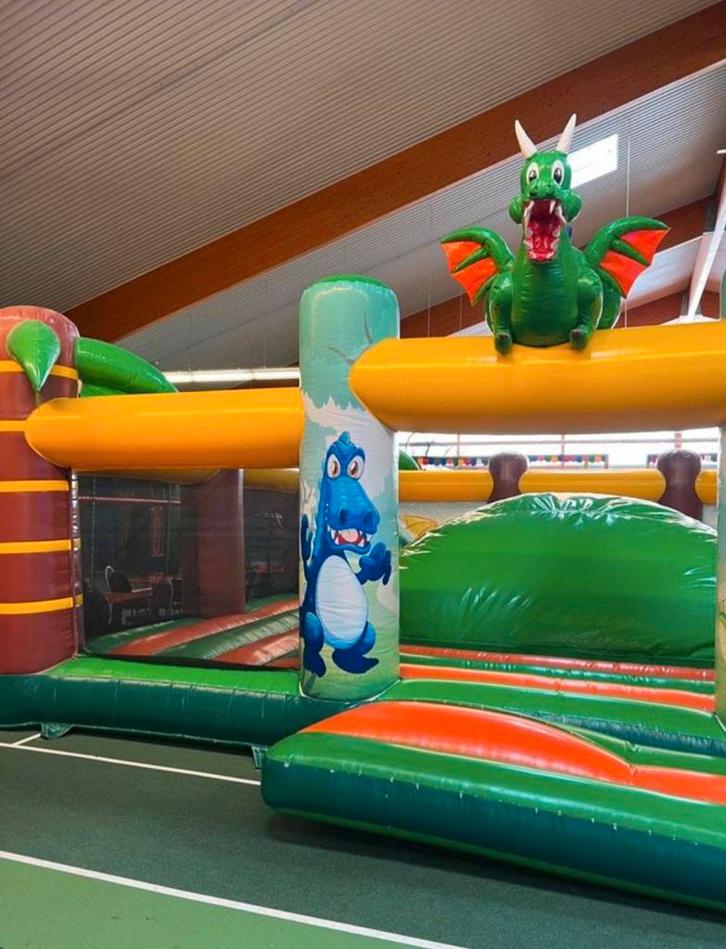 Prachtig groot Springkussen - 8x10 meter, Kinderen en Baby's, Speelgoed | Buiten | Springkussens, Gebruikt, Ophalen