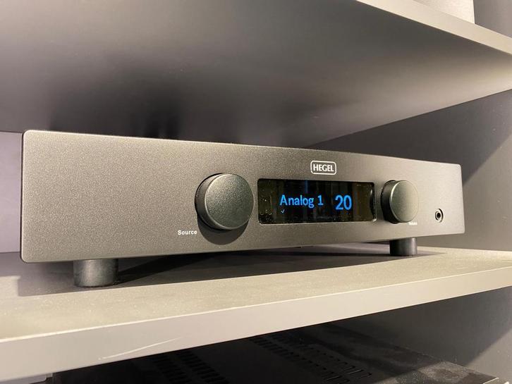 Hegel H120 versterker (met dac), Audio, Tv en Foto, Versterkers en Receivers, Zo goed als nieuw, Stereo, Overige merken, Ophalen of Verzenden