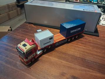 Model Truck met Containers - Vestas beschikbaar voor biedingen