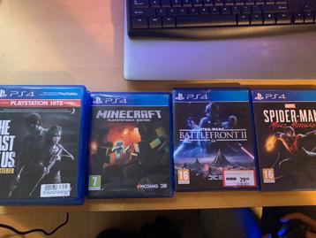 PS4 met 2 controllers, laadstation en 7 games beschikbaar voor biedingen