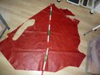 Stoer rood groot restant soepel echt leer rundleer, Hobby en Vrije tijd, Verzenden, Leer of Kunstleer, Nieuw, 30 tot 120 cm