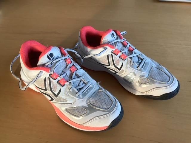 ARTENGO kinderschoenen maat 36 DECATHLON, Kinderen en Baby's, Kinderkleding | Schoenen en Sokken, Zo goed als nieuw, Schoenen