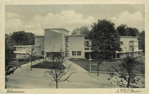 (300-482-001) Hilversum AVRO Studio, Verzamelen, Ansichtkaarten | Nederland, Noord-Holland, Verzenden