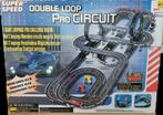 Racebaan: Double loop Pro Circuit: Ruim 16 meter!, Racebaan, Zo goed als nieuw, Met looping, Elektrisch