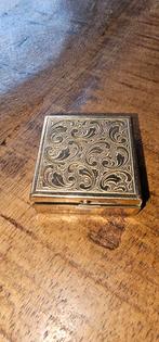 Vintage Goudkleurig Pillendoosje met Ornamenten, Ophalen of Verzenden