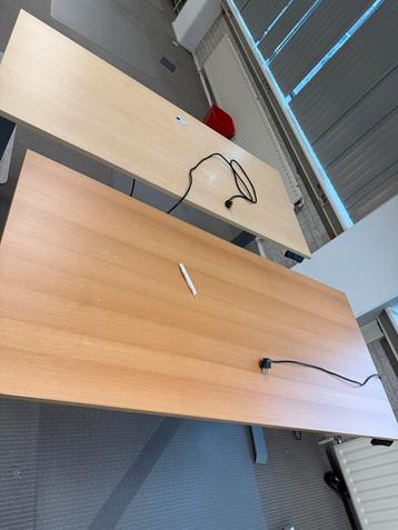 Elektrische Zit/Sta Bureau beschikbaar voor biedingen