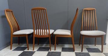 70 jaren 4 teak eet stoelen KAI KRISTIANSEN opnieuw bekleed  beschikbaar voor biedingen