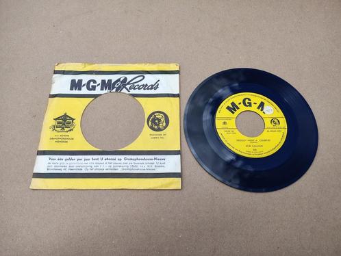 Single: Bob Gallion - Froggy Went A Courtin (1960), Cd's en Dvd's, Vinyl Singles, Gebruikt, Pop, 7 inch, Verzenden
