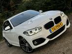 BMW 1-serie 118i Edition M Sport Shadow Exe / Automaat / LED, Auto's, BMW, 65 €/maand, Gebruikt, Alcantara, Wit