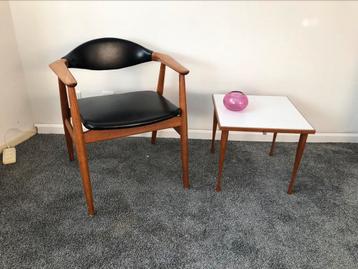 Vintage teak armstoel by Erik Kirkegaard, Glostrup Denemaken beschikbaar voor biedingen