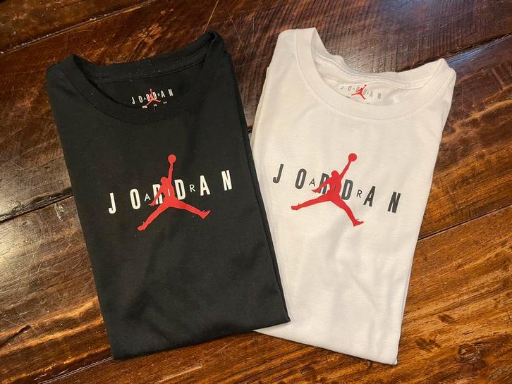 Jordan Air t-shirts, mast 176, Kinderen en Baby's, Kinderkleding | Maat 176, Zo goed als nieuw, Jongen, Shirt of Longsleeve, Ophalen of Verzenden