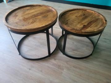 Te koop: 2 salontafels zgan en moet weg!!  beschikbaar voor biedingen