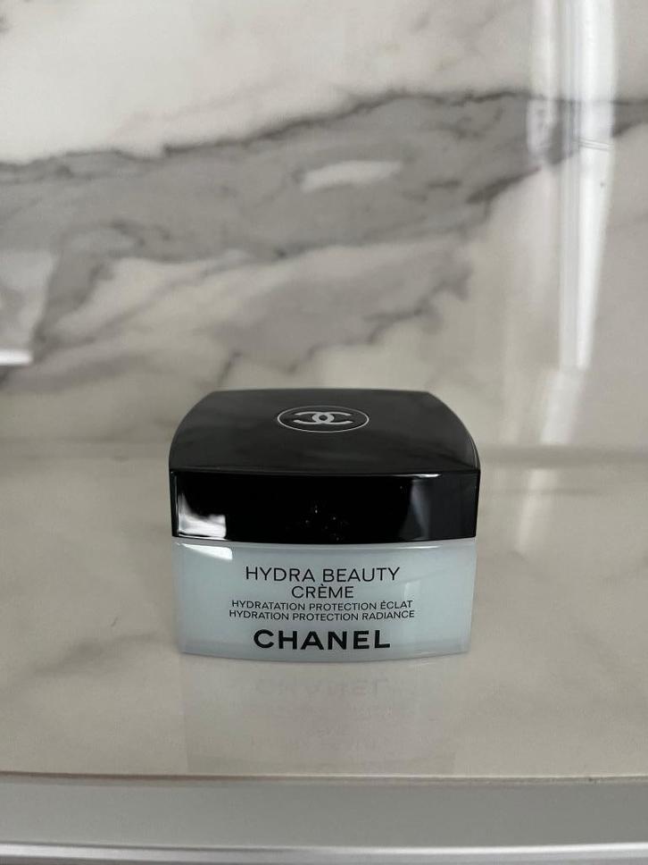 Chanel Hydra Beauty Creme 50 Gram, Sieraden, Tassen en Uiterlijk, Uiterlijk | Gezichtsverzorging, Nieuw, Gehele gezicht, Ophalen of Verzenden