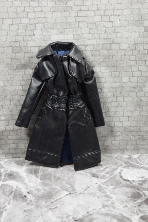 Fashion royalty  kan ook voor Barbie, Verzamelen, Poppen, Nieuw, Fashion Doll, Ophalen of Verzenden