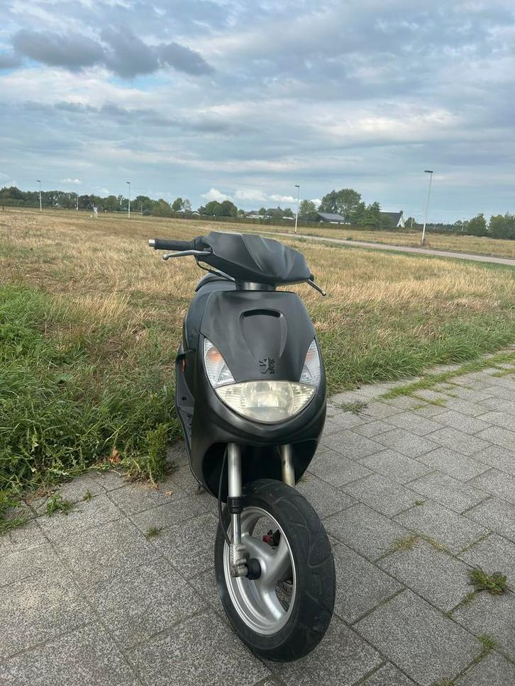 Scooter viva city, Fietsen en Brommers, Scooters | Peugeot, Zo goed als nieuw, Vivacity, Maximaal 25 km/u, Tweetakt, Ophalen