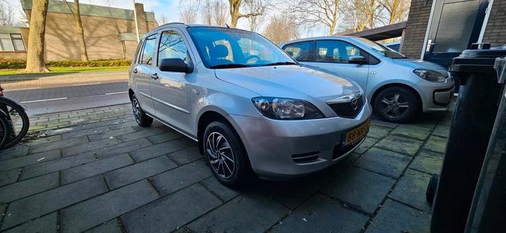 Mazda 2 1.4 16V 2004 Grijs, Auto's, Mazda, Particulier, Airbags, Airconditioning, Centrale vergrendeling, Dakrails, Elektrische ramen