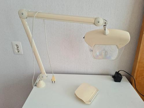 Tafel loeplamp Luxo, Hobby en Vrije tijd, Vergrootglazen, Loepen en Loeplampen, Gebruikt, Loeplamp, Ophalen