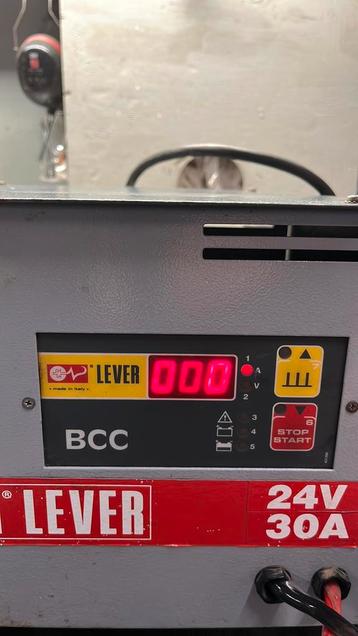 Goede lever 24volt 30a acculader voor pallettruck beschikbaar voor biedingen