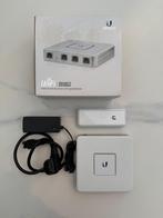 Ubiquiti Unifi Security Gateway (USG) + Ubiquiti Unif, Ophalen of Verzenden, Gebruikt, Router, UniFi Ubiquiti