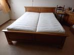 Klassiek houten bed met 2 kwaliteitsmatrassen. GRATIS., Ophalen, Gebruikt, Eenpersoons, 200 cm
