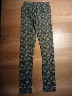 Groene camouflageprint legging maat 146/152, Kinderen en Baby's, Kinderkleding | Maat 146, Ophalen of Verzenden, Gebruikt, Meisje
