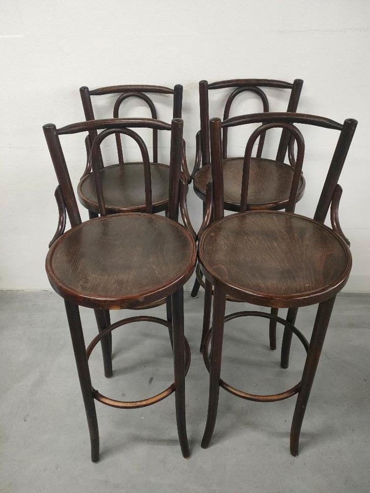 Set Thonet style barkrukken (Outlet De Overkant), Huis en Inrichting, Barkrukken, Gebruikt, 90 cm of meer, Hout, 4 krukken, Ophalen