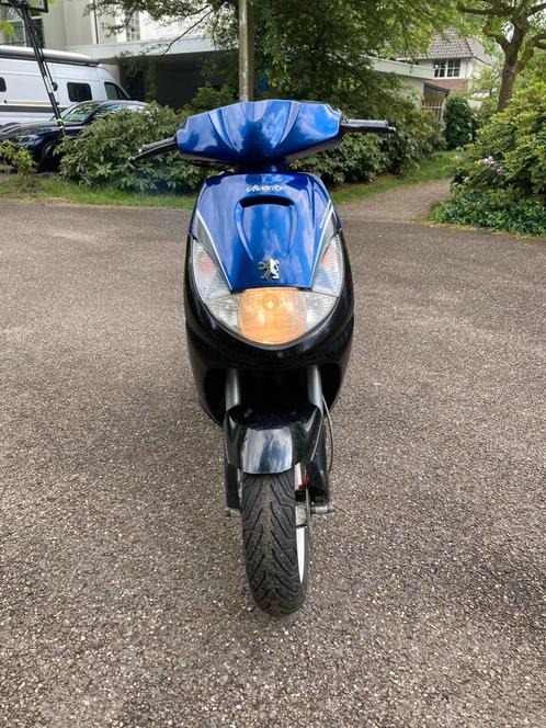Peugeot vivacity sportline, Fietsen en Brommers, Scooters | Peugeot, Zo goed als nieuw, Vivacity, Tweetakt, Ophalen