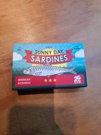Sunny day sardines bordspel kaartspel in blik, Ophalen of Verzenden, Zo goed als nieuw