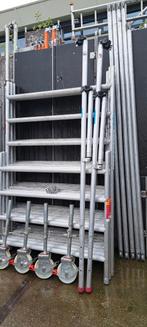 Zgan gekeurde steiger Werkhoogte 8.20 mtr Met safty frames, Doe-het-zelf en Verbouw, Steigers, Ophalen of Verzenden, Zo goed als nieuw