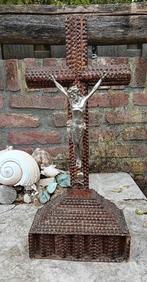 TRAMPART kruisbeeld volkskunst nijverheid houtsnijwerk, Ophalen of Verzenden