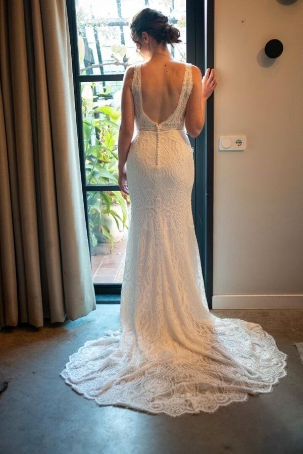 Tweedehands Prachtige Aansluitende Bruidsjurk van Rosa Clara, Kleding | Dames, Trouwkleding en Trouwaccessoires, Zo goed als nieuw