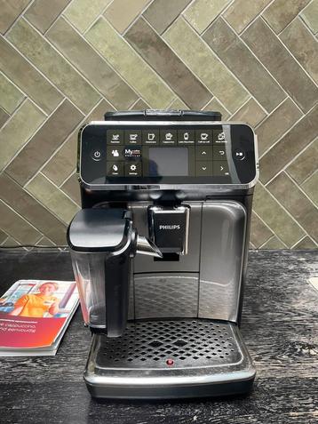 Nette Philips latte go ep4346 koffiemachine beschikbaar voor biedingen