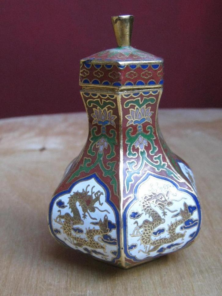 Cloisonné Chinees klein potje draken wit groen blauw bruin, Antiek en Kunst, Kunst | Niet-Westerse kunst, Verzenden