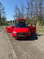 Audi A1 1.2 Tfsi (met unieke opties), Auto's, Audi, Voorwielaandrijving, A1, 4 cilinders, Leder en Stof