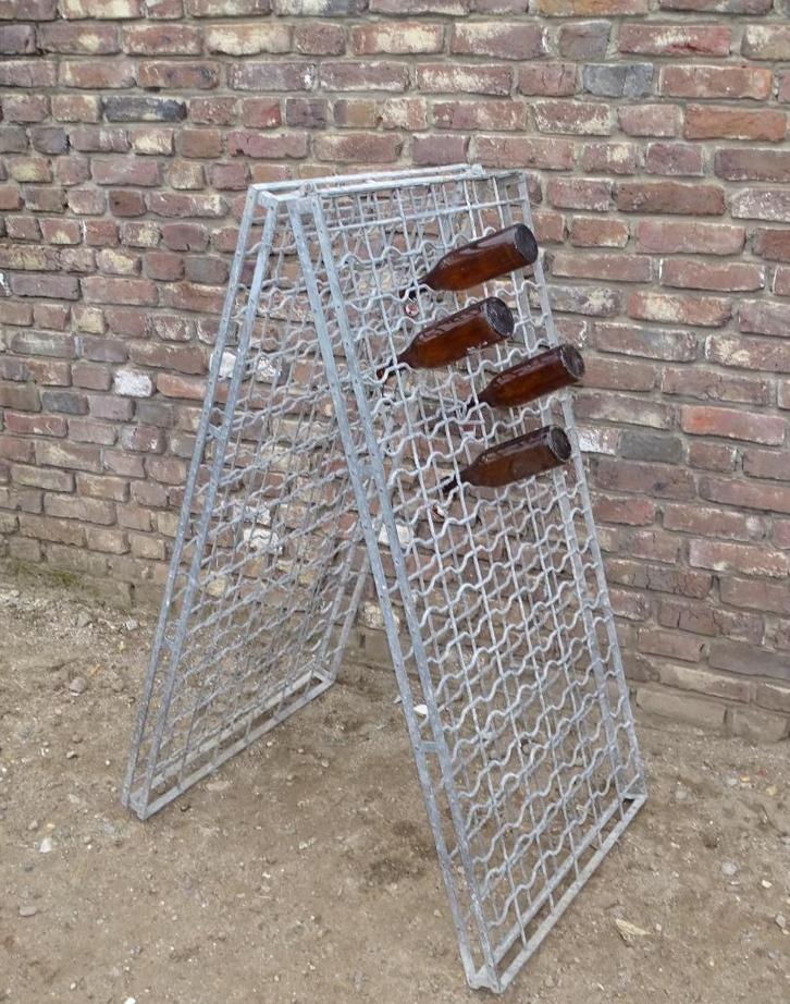 gegalvaniseerd champagnerek pupitre wiinflessenrek, Antiek en Kunst, Curiosa en Brocante, Ophalen