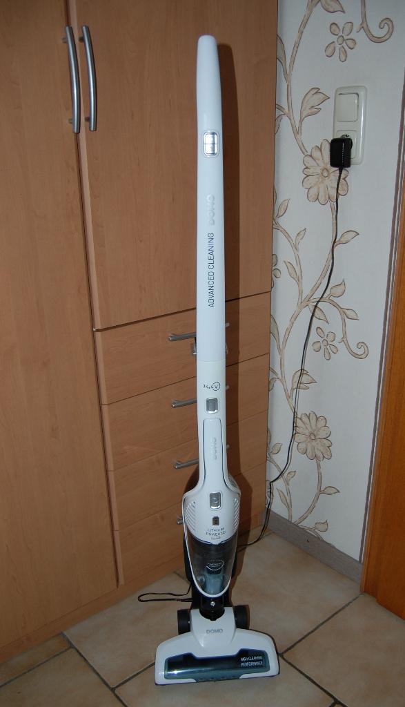 Steelstofzuiger 2 in 1 te koop, Witgoed en Apparatuur, Stofzuigers, Ophalen, Gebruikt, Reservoir, Stofzuiger
