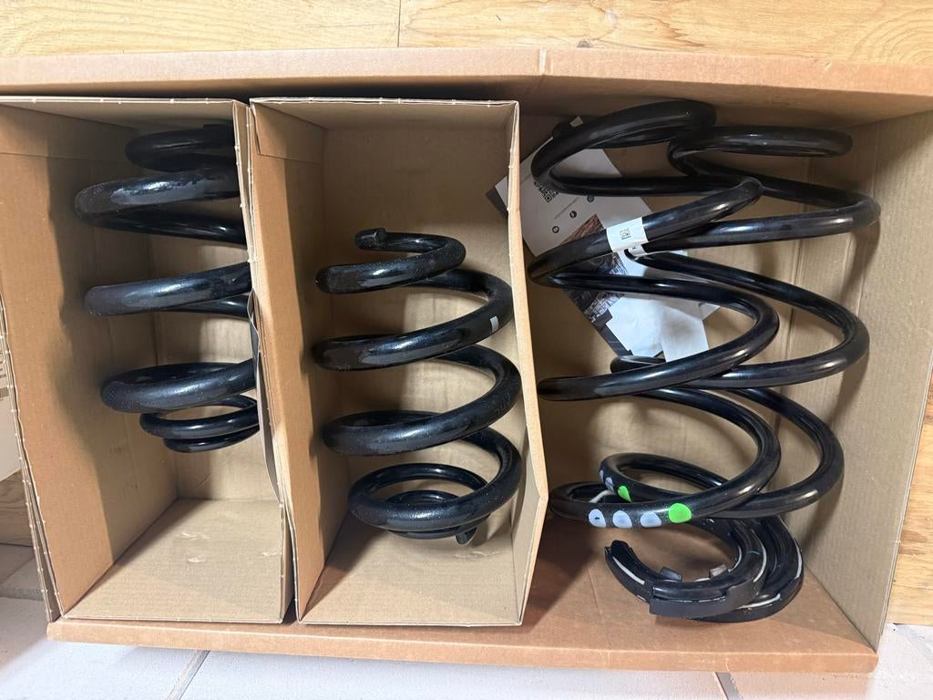 Originele Volkswagen Transporter T6 vering, Ophalen, Gebruikt, Volkswagen