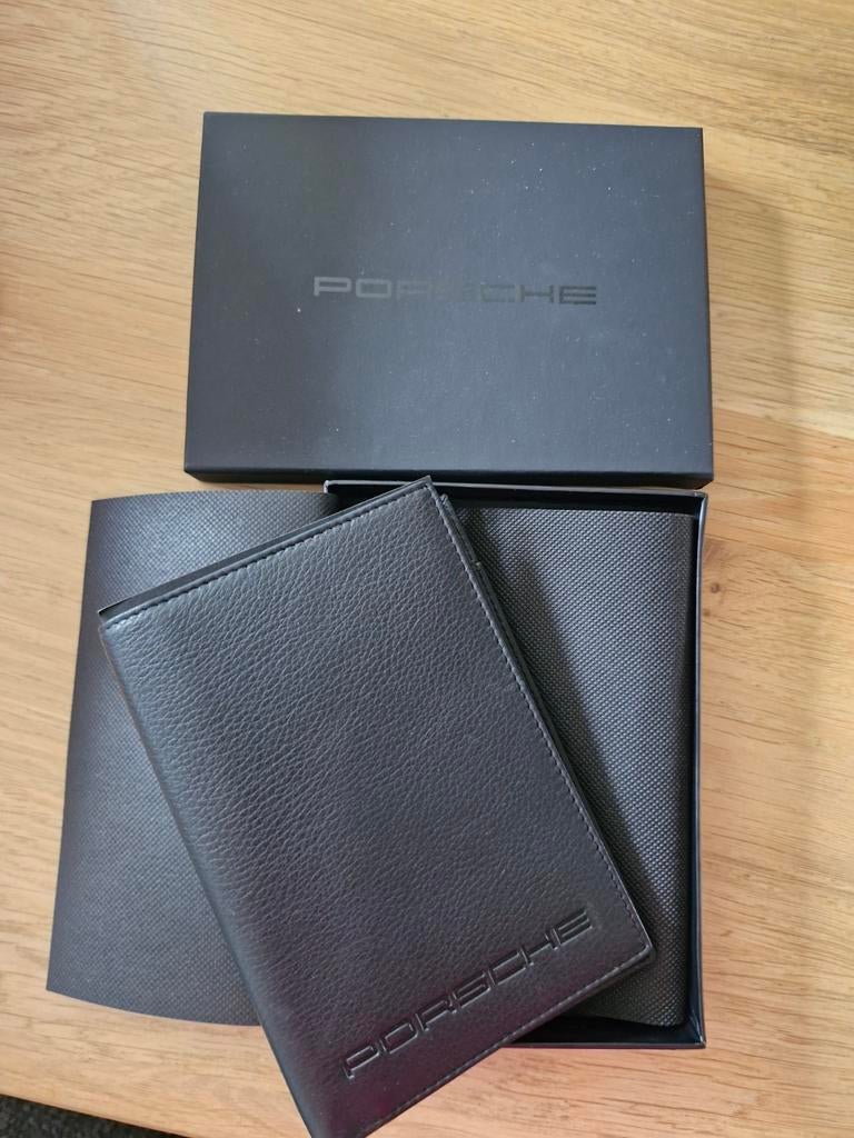 Porsche paspoorthoesje, Ophalen of Verzenden