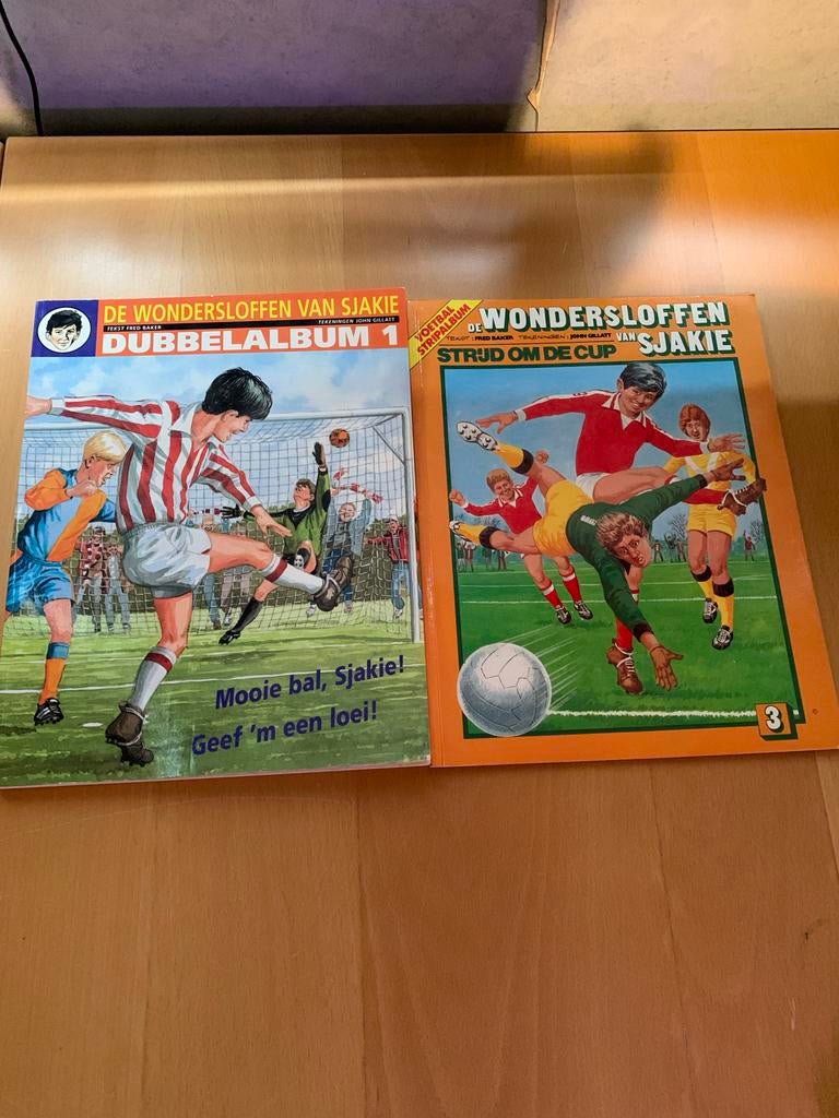 De Wondersloffen van Sjakie - Dubbelalbum 1 & Strijd om de C, Meerdere stripboeken, Ophalen of Verzenden, Gelezen
